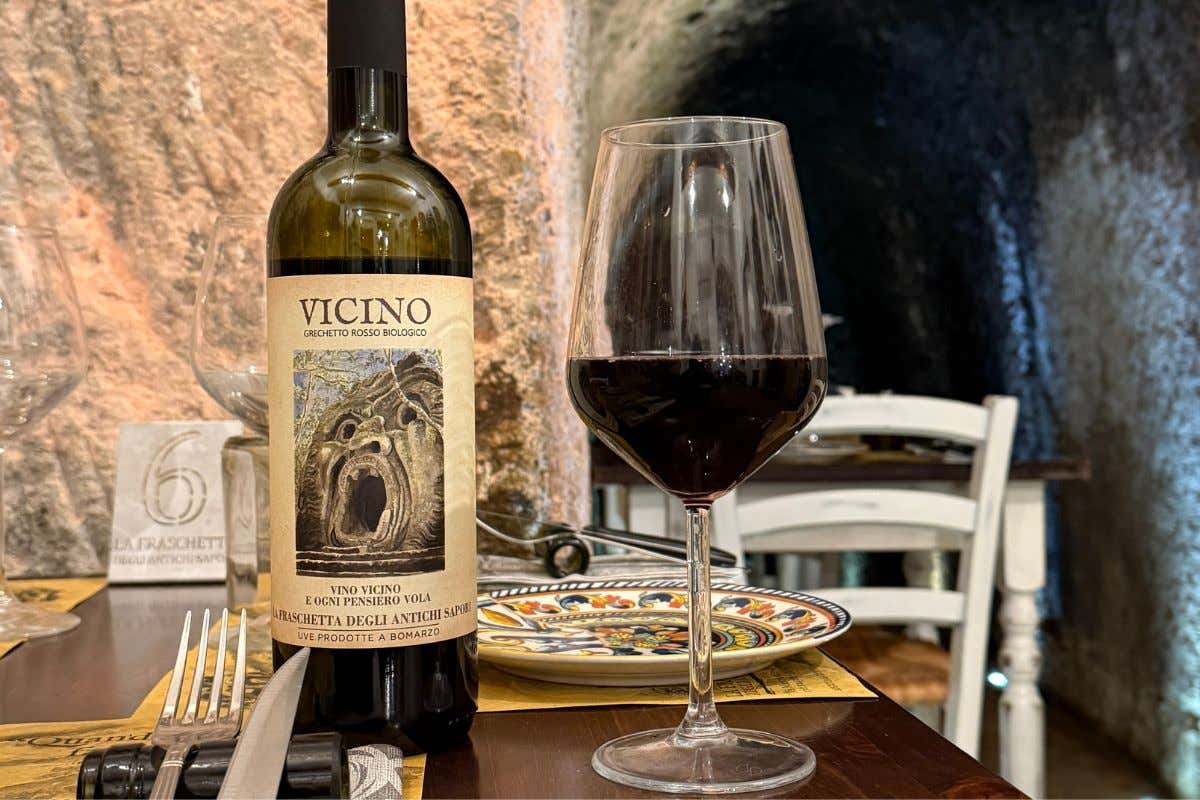 La Fraschetta degli Antichi Sapori, ristorante di cucina tipica scavato nella roccia La Fraschetta degli Antichi Sapori, ristorante di cucina tipica scavato nella roccia