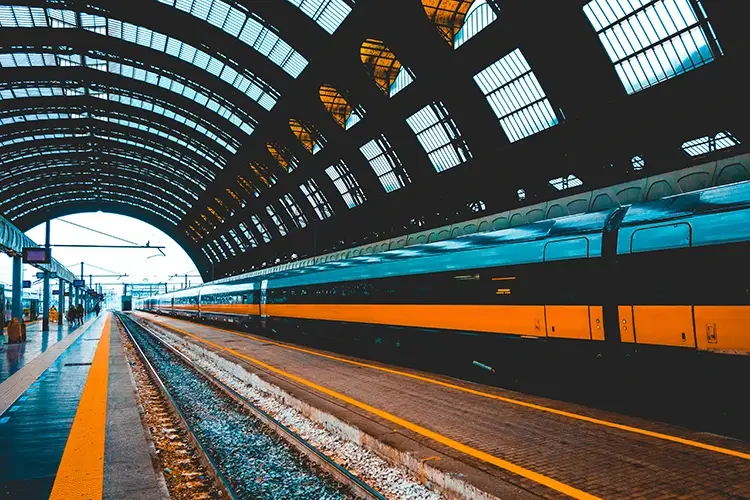 Treno Frecciarossa Milano-Parigi, impennata di prenotazioni Boom per il Frecciarossa Milano-Parigi: a giugno nuove corse