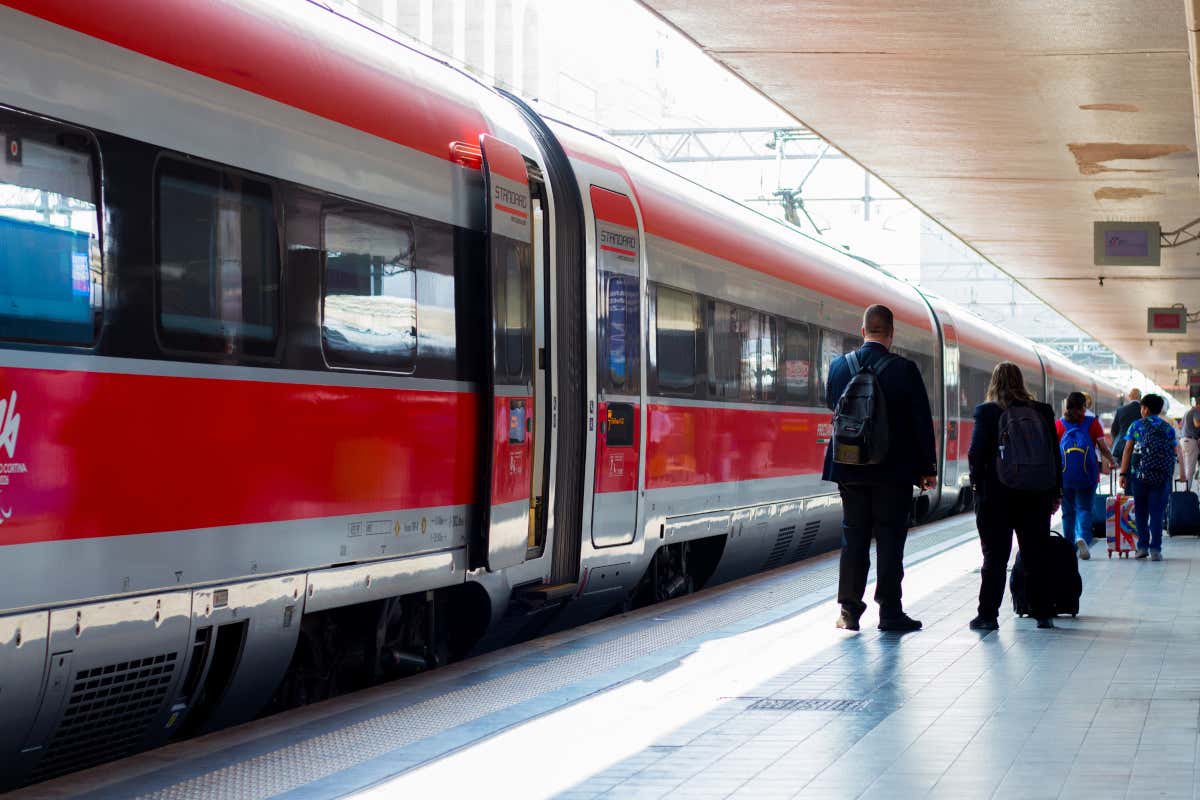 Dietro il caffè servito in treno c’è un settore stretto tra appalti e lavoro Dietro il caffè servito in treno c’è un settore stretto tra appalti e lavoro