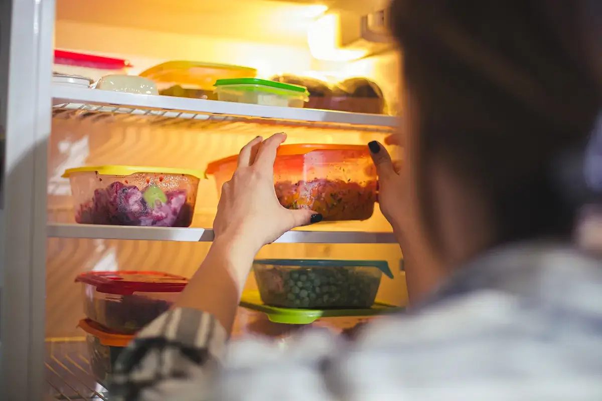 Attenzione alla conservazione del cibo Dieta sana? Attenzione anche a cottura e conservazione dei cibi