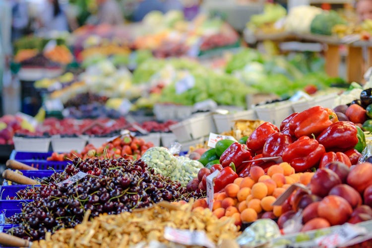 La frutta e la verdura italiana volano all’estero ma pesano i rincari