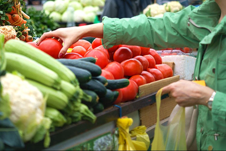 Crescono gli acquisti di frutta e verdura - Assalto a frutta e verdura Vendite in crescita del 20%