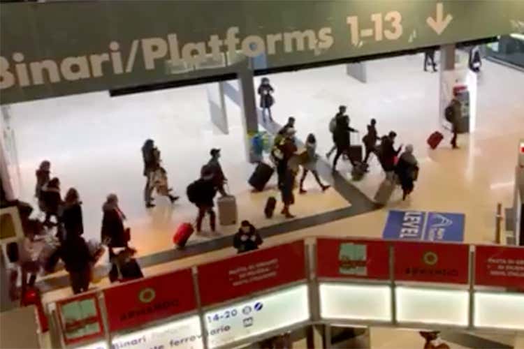 Allarme fuga dal nord a Natale - Fuga dal Nord per Natale? Fontana: Bisogna evitare danni