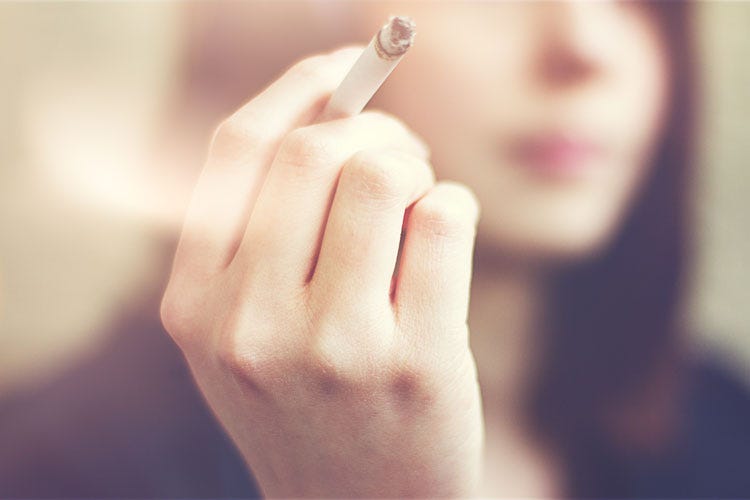 (Fumatrici,  60% in vent’anni A rischio la salute dei polmoni)