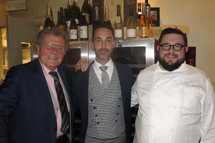 (Fuoco, danza e cucina ai Tre Gobbi per il convivio dell&rsquo;Accademia)