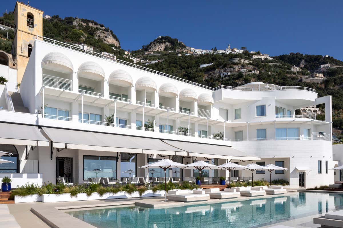 Furore Grand Hotel: relax, alta cucina e benessere sulla Costiera amalfitana