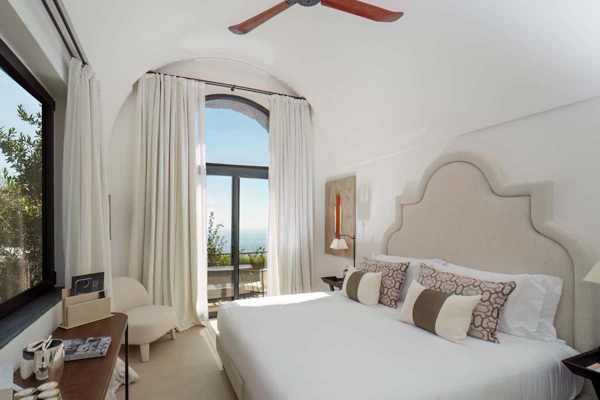 Furore Grand Hotel: relax, alta cucina e benessere sulla Costiera amalfitana