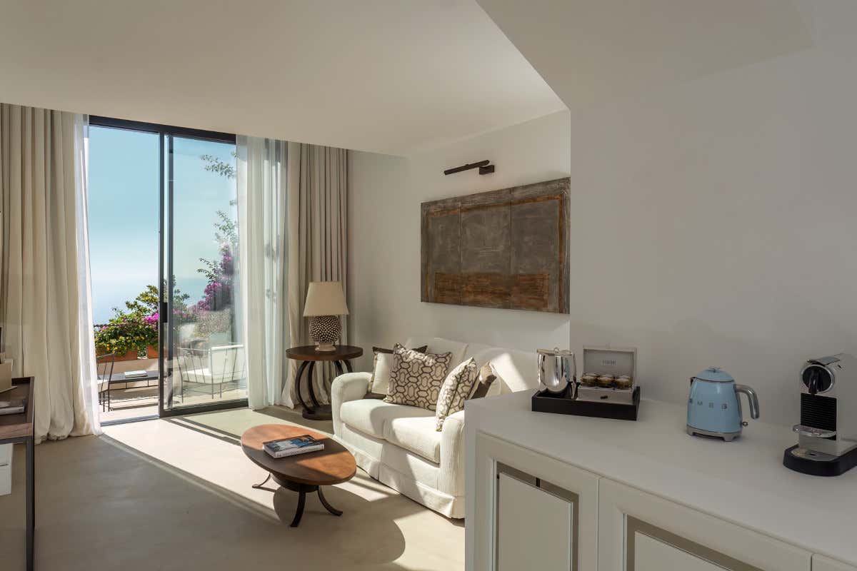 Furore Grand Hotel: relax, alta cucina e benessere sulla Costiera amalfitana