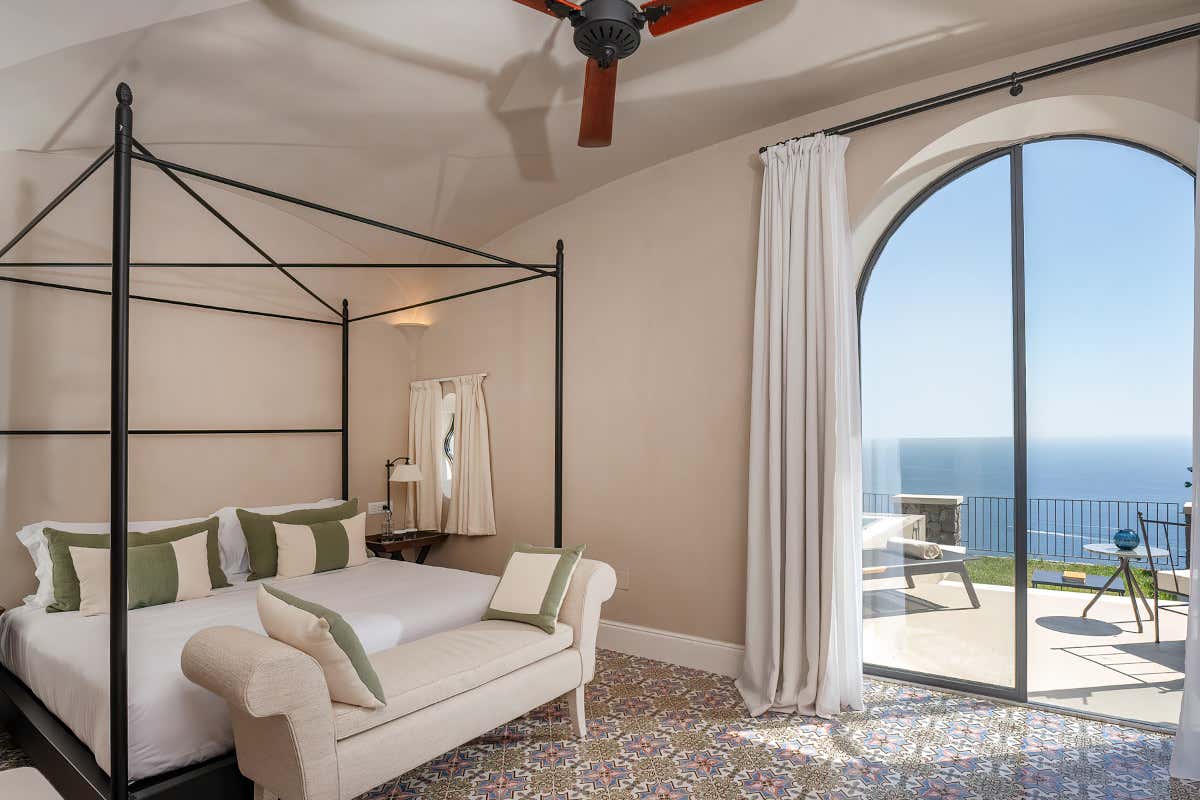 Furore Grand Hotel: relax, alta cucina e benessere sulla Costiera amalfitana