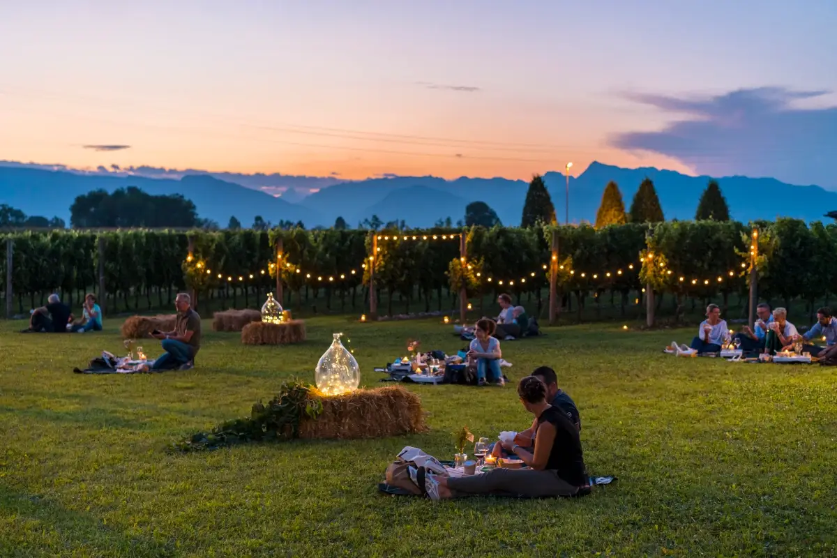 Eventi ad hoc per scoprire il territorio Friuli Venezia Giulia, cibo e vino portano a spasso i turisti