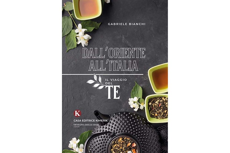La copertina del libro di Gabriele Bianchi - L’ora del tè, magica bevanda Rooibos, rosso e profumato