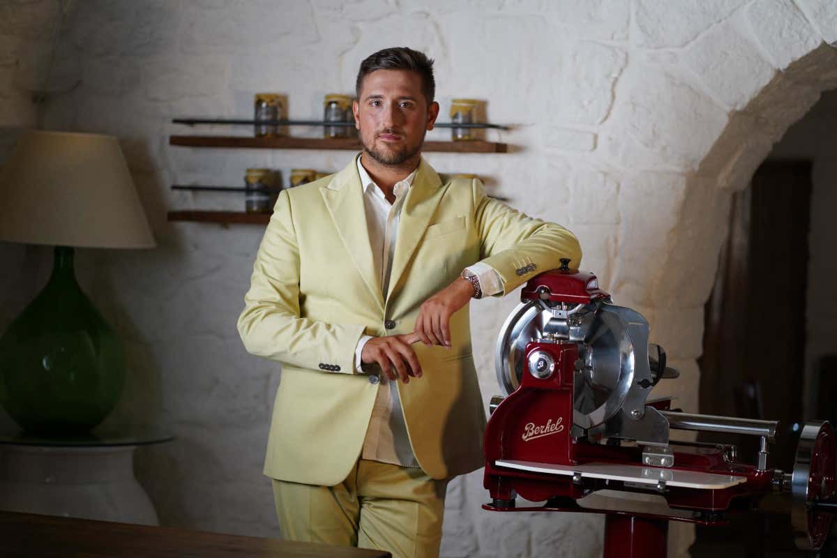 Gabriele Bianchi Meno tasse sulle mance ai camerieri, Gabriele Bianchi: Serve una detassazione totale