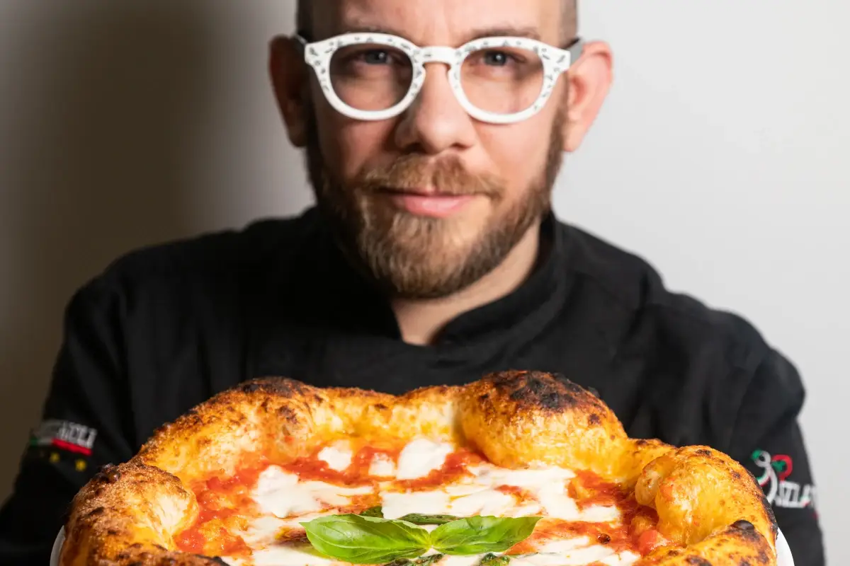 Gabriele Dani&nbsp; Bottega Dani ha un nuovo volto: una pizza 100% toscana e cocktail all'avanguardia