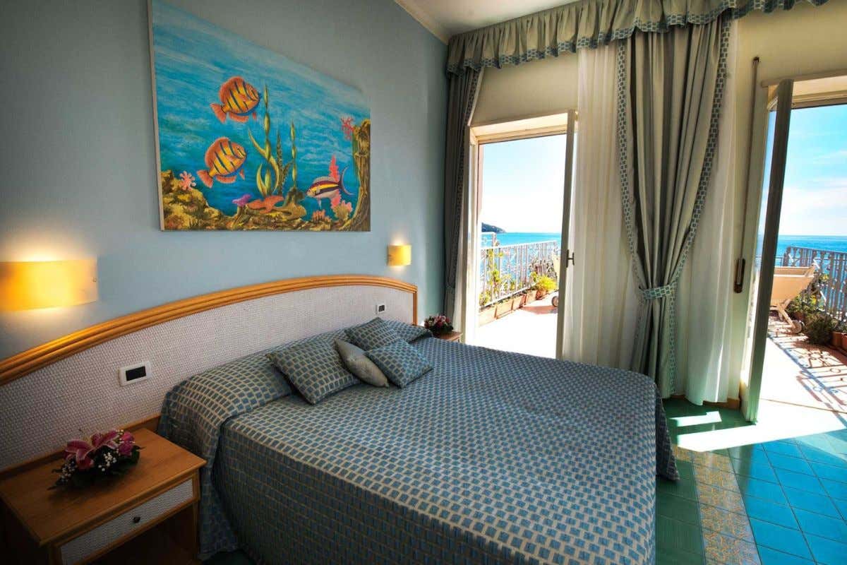 Villeggiatura nel comfort e nel fascino al “Grand Hotel Il Ninfeo” di Gaeta Villeggiatura nel comfort e nel fascino al “Grand Hotel Il Ninfeo” di Gaeta