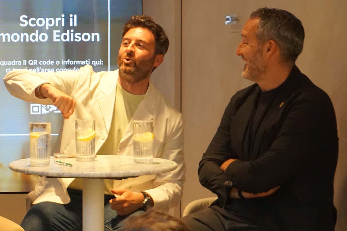 Sport e alimentazione: in un libro i consigli di Zambrotta e del nutrizionista Galatà Sport e alimentazione: in un libro i consigli di Zambrotta e del nutrizionista Galatà