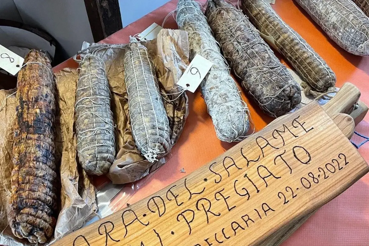 Qual &egrave; il salame pi&ugrave; buono della provincia di Pavia? Quello de La Piazzetta di Cecima