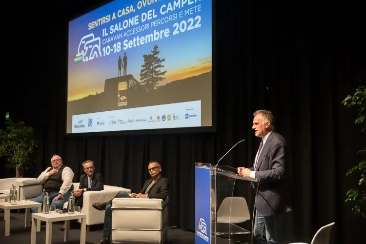 Massimo Garavaglia. Foto: Fanti Camper e turismo all&rsquo;aria aperta, Garavaglia: Finanzieremo mille piazzole in Italia