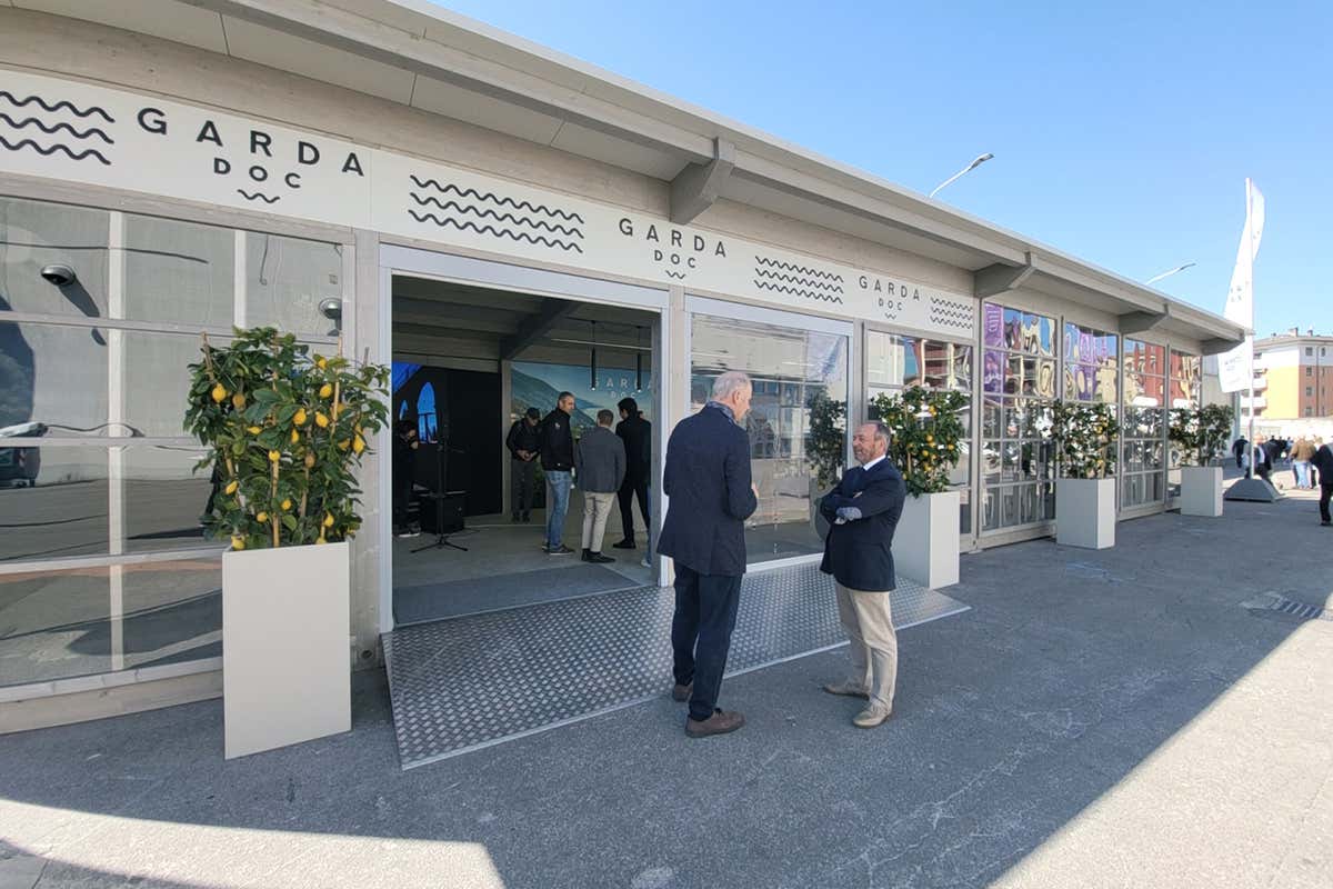 L'obiettivo del Consorzio Garda Doc è consolidare i propri numeri, dargli valore e aumentare il percepito della denominazione Il Consorzio Garda Doc porta i sapori e le bellezze del lago al Vinitaly