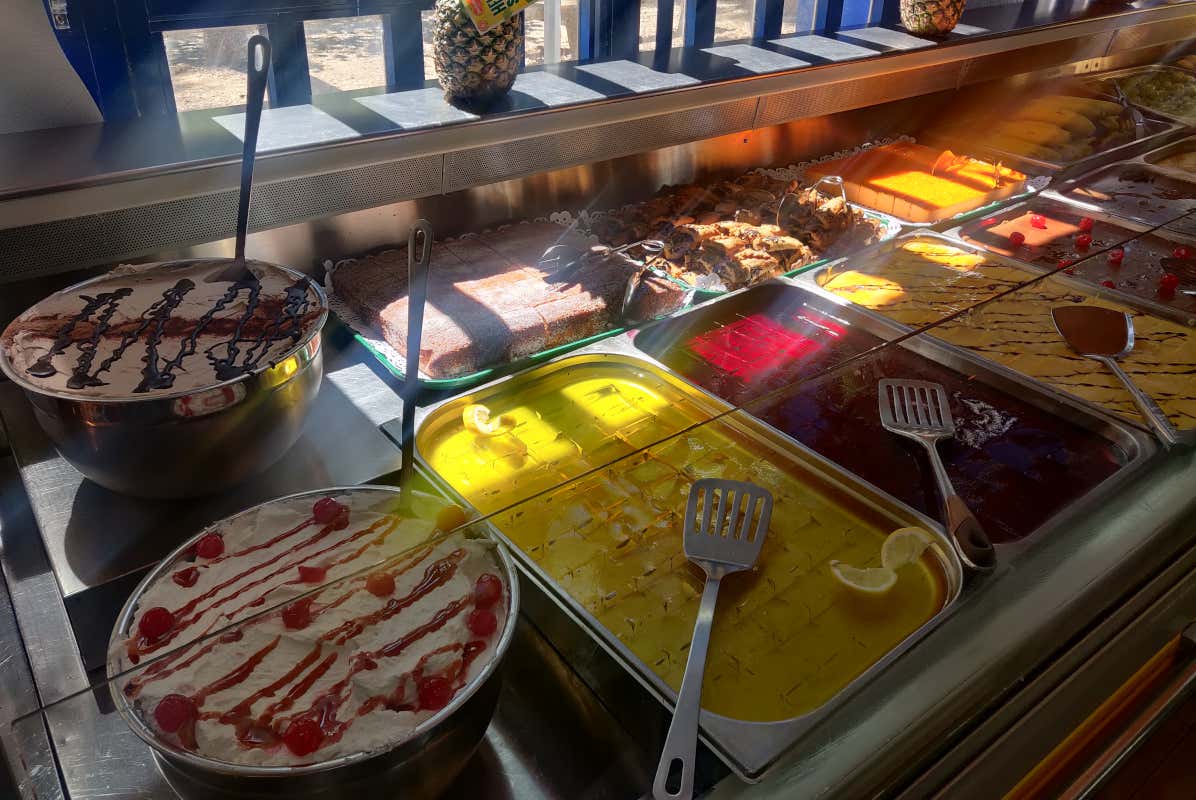 Ampia scelta di dolci Buffet all you can eat, in Catalogna un'idea vincente