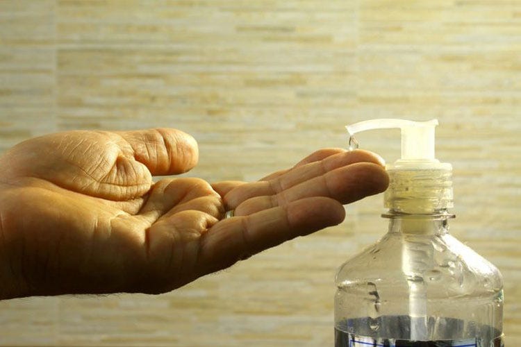 Gel disinfettante per le mani - Mancano i disinfettanti per le mani? Ecco la ricetta fai-da-te dell’Oms
