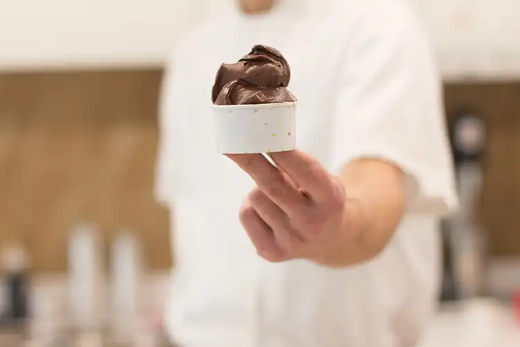 Gelato artigianale, consumi a +14% da inizio anno Estate e gelato artigianale: crescono i consumi da Nord a Sud
