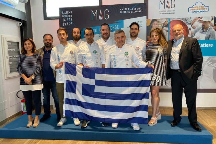 L'&eacute;quipe greca alla competizione (Mag Gelato Challenge, vince la Grecia ispirandosi agli Dei)