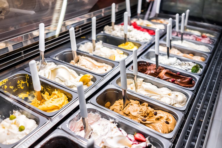 In Italia si consumano 6 chili di gelato a testa ogni anno (Gelato, produzione in calo (-15%)Italia solo terza in Europa)
