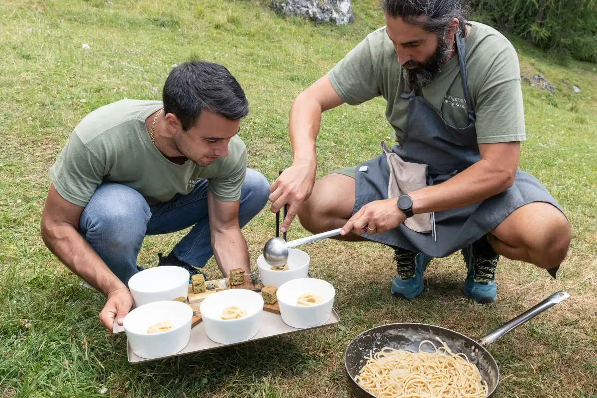 (foto Giuseppe Ghedina) Alla riscoperta delle origini della cucina: a Cortina torna Genesis
