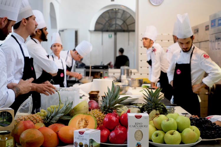 A Shanghai gli allievi dell'Academy troveranno grandi cuochi italiani (Food Genius Academy Dopo Milano apre a Shanghai)