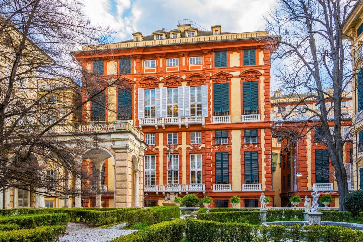 Genova: dal soggiorno nei Rolli fino al Campionato mondiale di pesto al mortaio