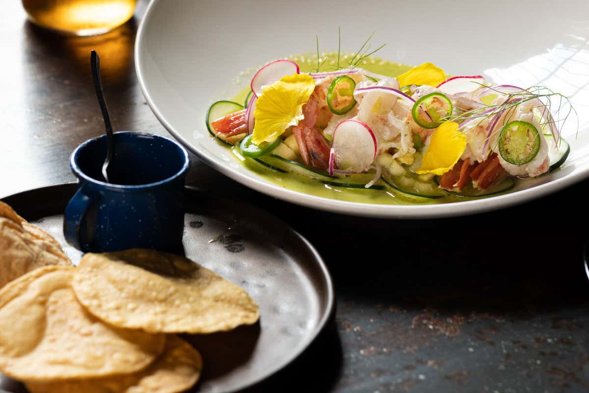 L'Aguachile, pesci e crostacei marinati con lime e peperoncini locali