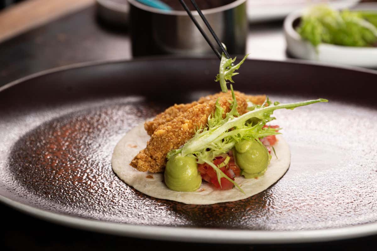 Taco Veracruz con gamberi freschi e guacamole cremoso