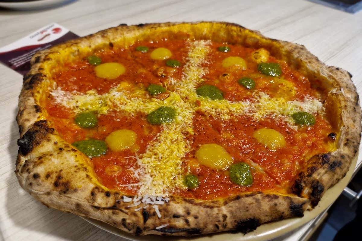 Pomodoro Cesarino, varietà salvata dall’oblio: nasce la Pizza Cesarina Pomodoro Cesarino, varietà salvata dall’oblio: nasce la Pizza Cesarina