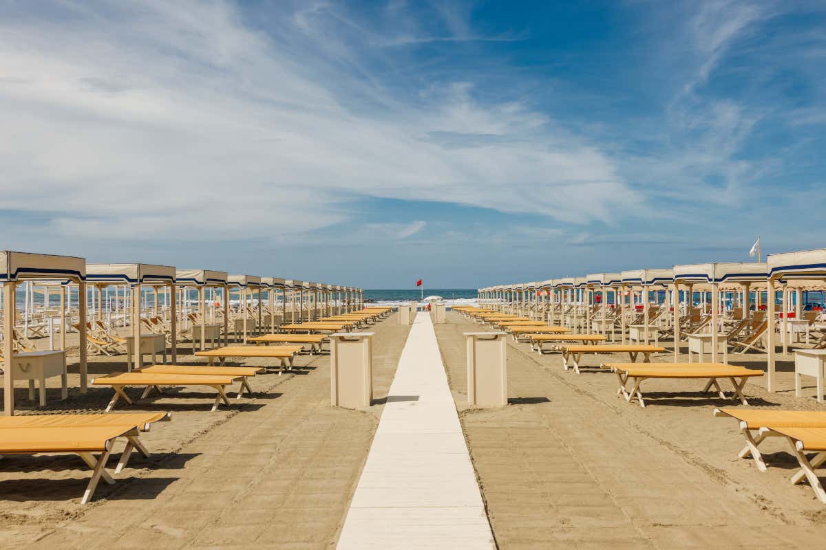 Il beach club Marechiaro è uno dei luoghi più iconici della Versilia