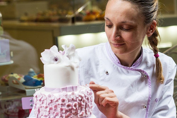 La cake designer Giada Farina Svelati i segreti del cake design: Giada Farina diventa docente