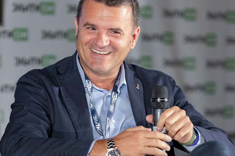 Gian Marco Centinaio - La Lega chiama gli emigrati Un'idea per rilanciare il turismo