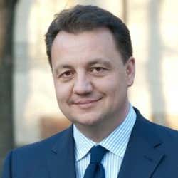 Gianni Fava