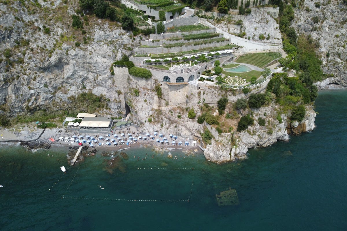Viaggio in Costiera Amalfitana tra lusso, natura e gusto 