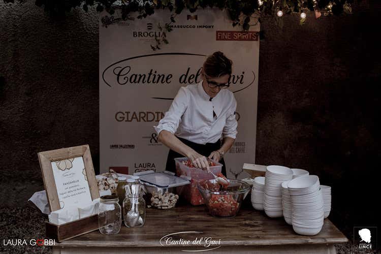 Protagonisti i piatti della tradizione con tocchi di modernità (Cantine del Gavi, in 800 alla cena nell'affascinante giardino segreto)