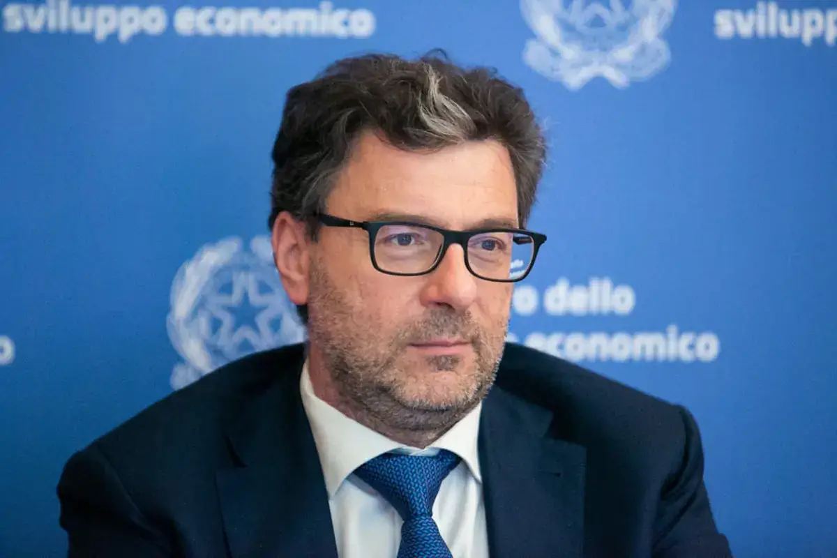 Per il ministro dell&rsquo;Economia Giancarlo Giorgetti serve prudenza ma barra dritta Manovra, il Governo pensa all&rsquo;Iva zero per pane, pasta e latte per anno