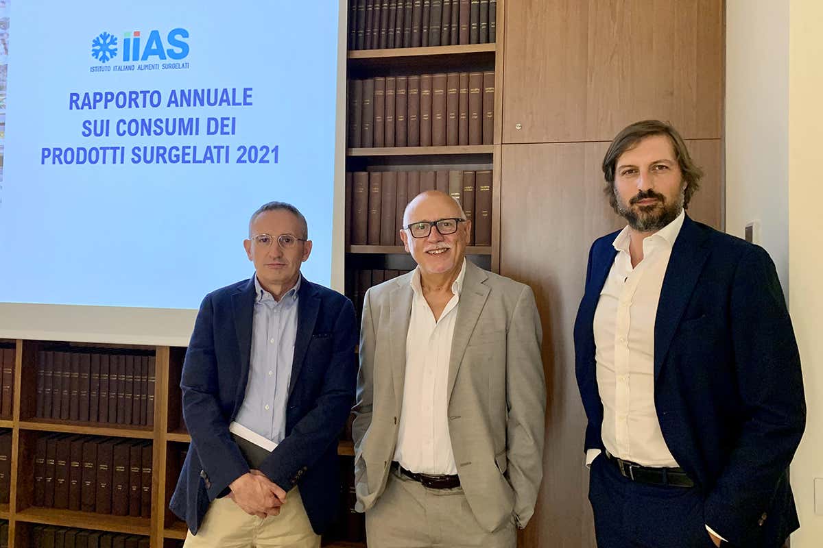 Ivo Ferrario, Giorgio Donegani, Carlo Squeri Surgelati, consumi record: nel 2021 16 kg pro capite Ivo Ferrario, Giorgio Donegani, Carlo Squeri Surgelati, consumi record: nel 2021 16 kg pro capite