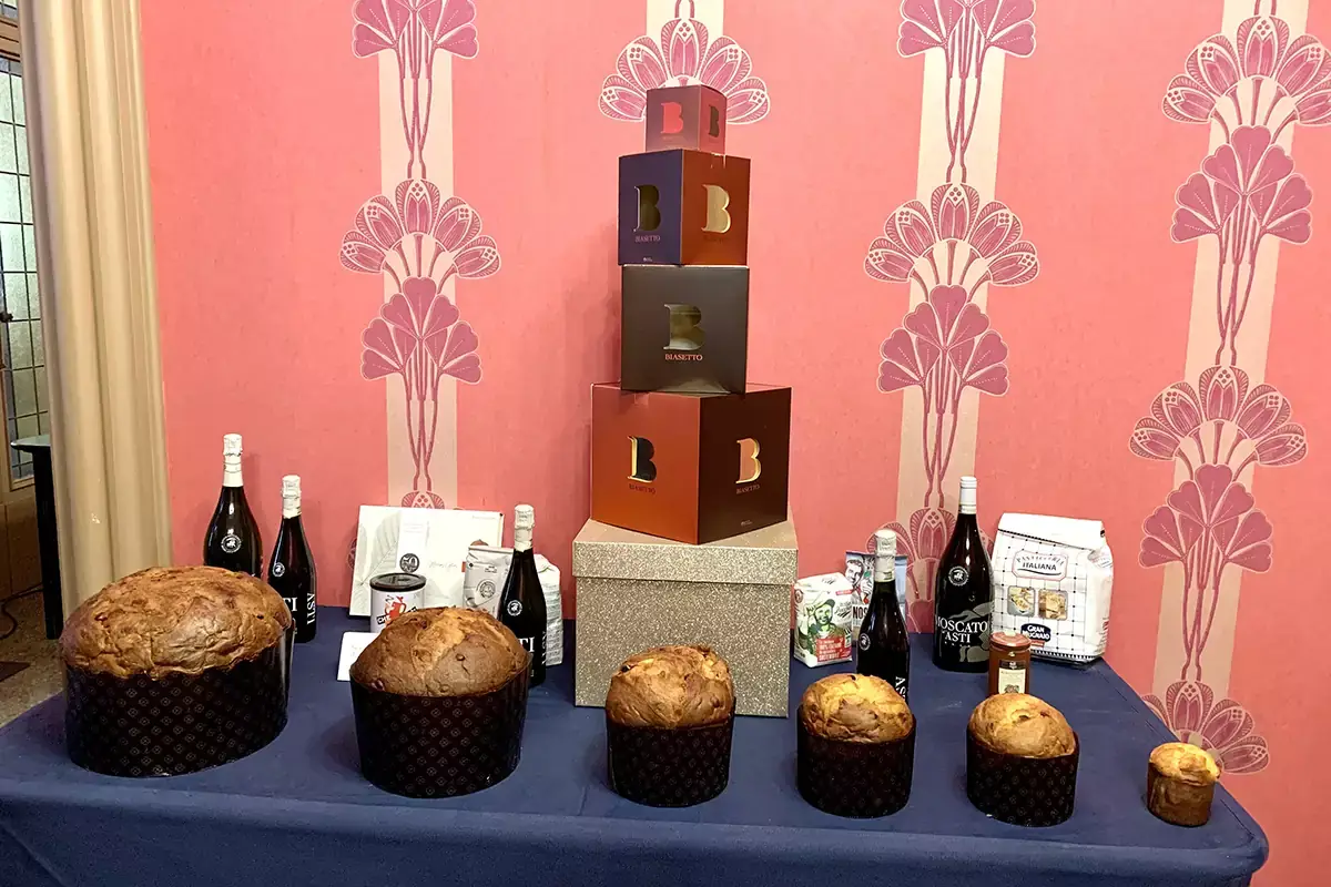 Happy Natale Happy Panettone, quarta edizione a Milano Panettone sotto i riflettori a Milano