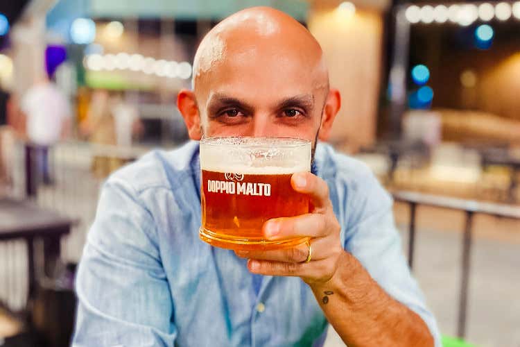 Giovanni Porcu - Dimmi di dove sei, ti dir&ograve; cosa bevi:la geografia della birra in Italia