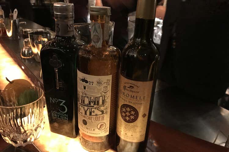 (Il giro del mondo in 18 cocktail con la drink list di The Spirit) (Il giro del mondo in 18 cocktail con la drink list di The Spirit)