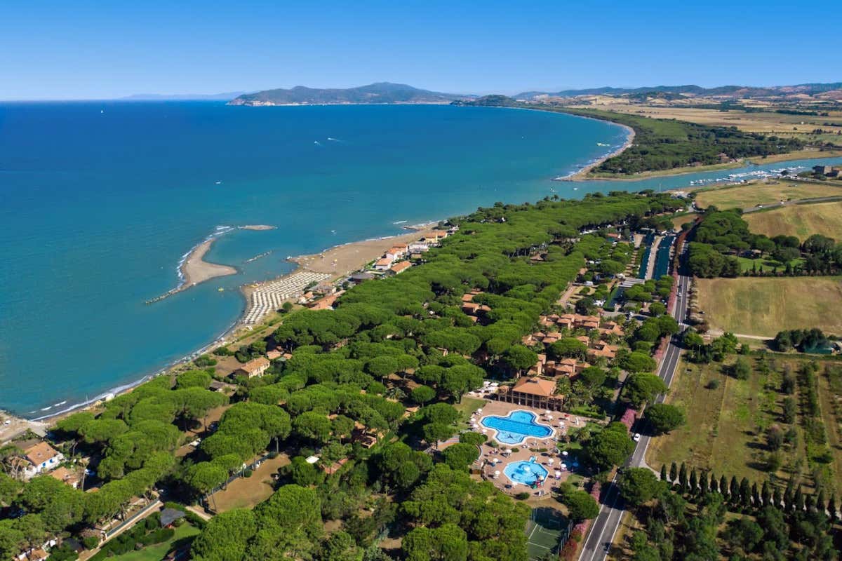 In vacanza lontani dalla folla? Ecco alcuni arcipelaghi italiani per sfuggire al caos In vacanza lontani dalla folla? Ecco alcuni arcipelaghi italiani per sfuggire al caos