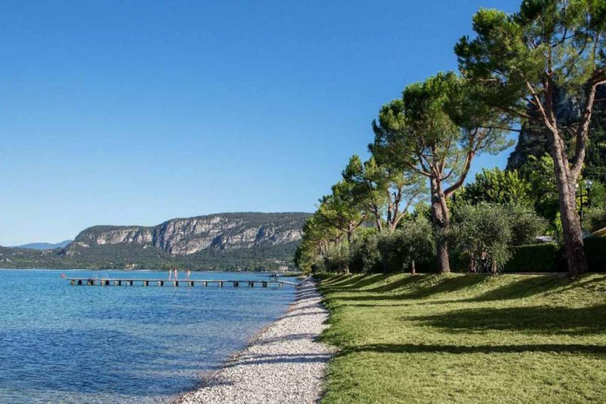 Inverno sul Garda, tra glamping, mercatini e panorami unici tutti da vivere Inverno sul Garda, tra glamping, mercatini e panorami unici tutti da vivere