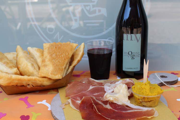 (Lo gnocco fritto arriva a Milano Con la culatta l’apice del gusto)