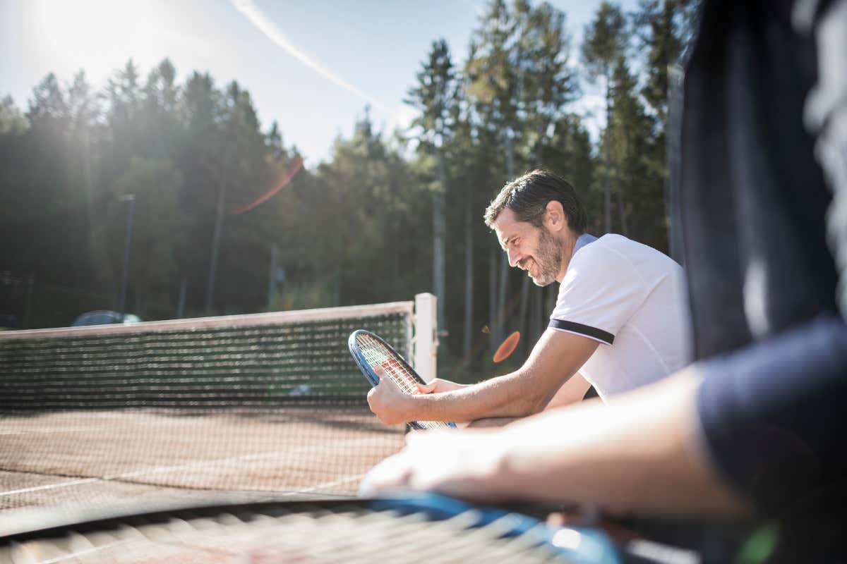 Il campo da tennis dell'Hotel Gnollhof Primavera all’hotel Gnollhof per scoprire un’oasi di relax