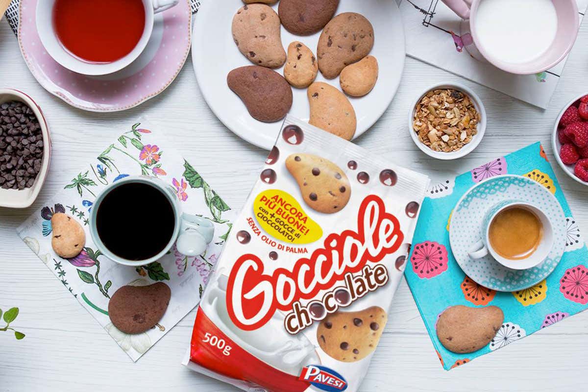 Il nuovo spot delle Gocciole Pavesi: protagonisti Lillo e Chiara Francini