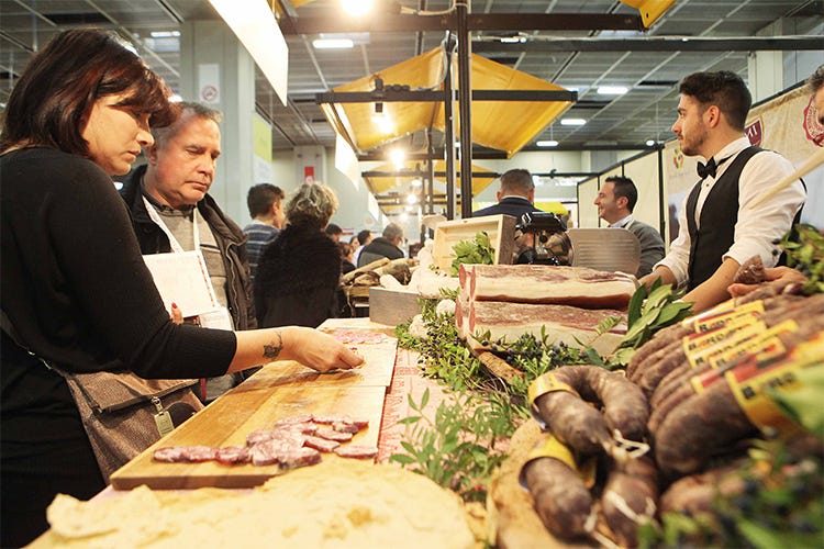 Il fuori casa professionale del futuro 
è al 2° expoforum “Gourmet” di Torino